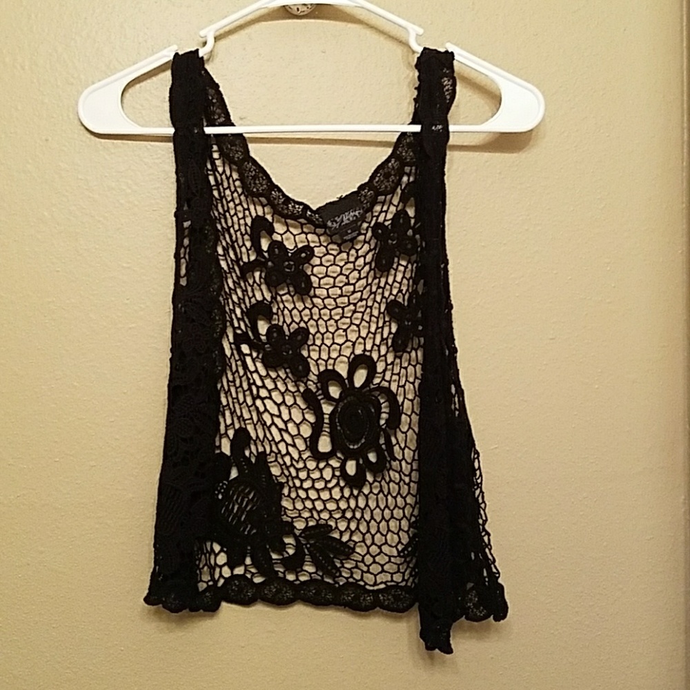 Lace Flyaway